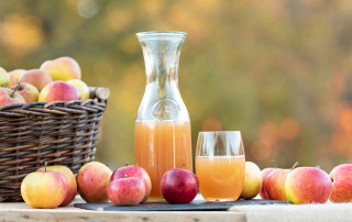 Symbolbild Apfelsaft Foto: iStock.com/K_Thalhofer